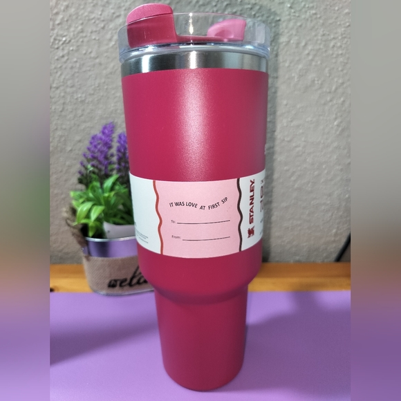 New Stanley cosmo pink target Valentín day quencher H2.0 tumbler 40oz/1.18L - Picture 9 of 11